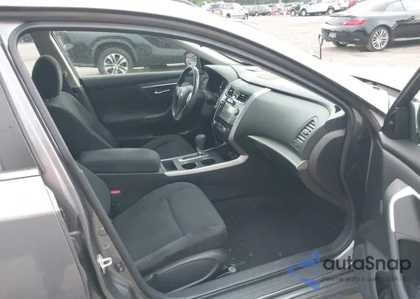 2015 Nissan Altima 2.5 Sv z USA, uszkodzony, nr VIN 1N4AL3AP0FC240218